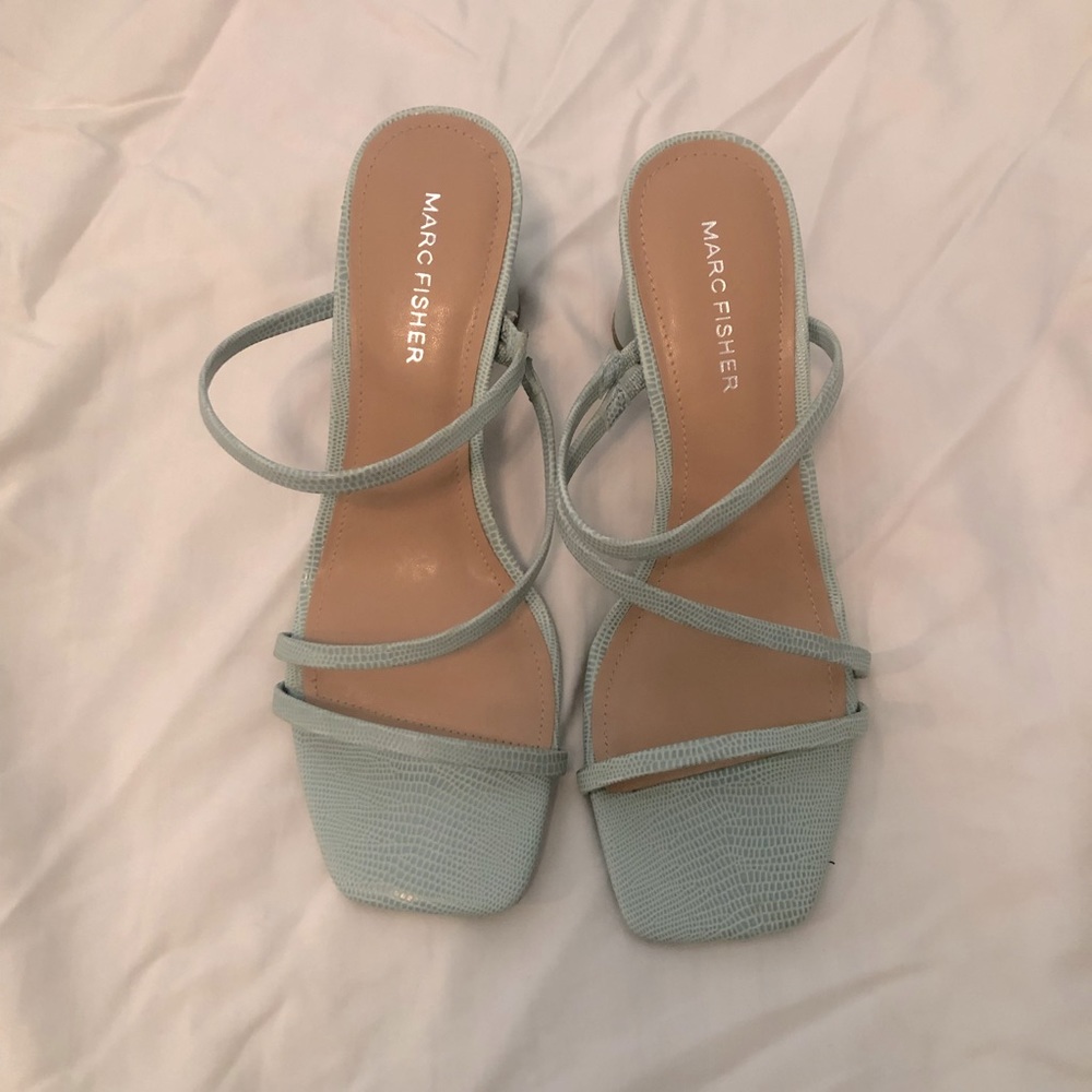 Marc Fisher mint snake print sandals